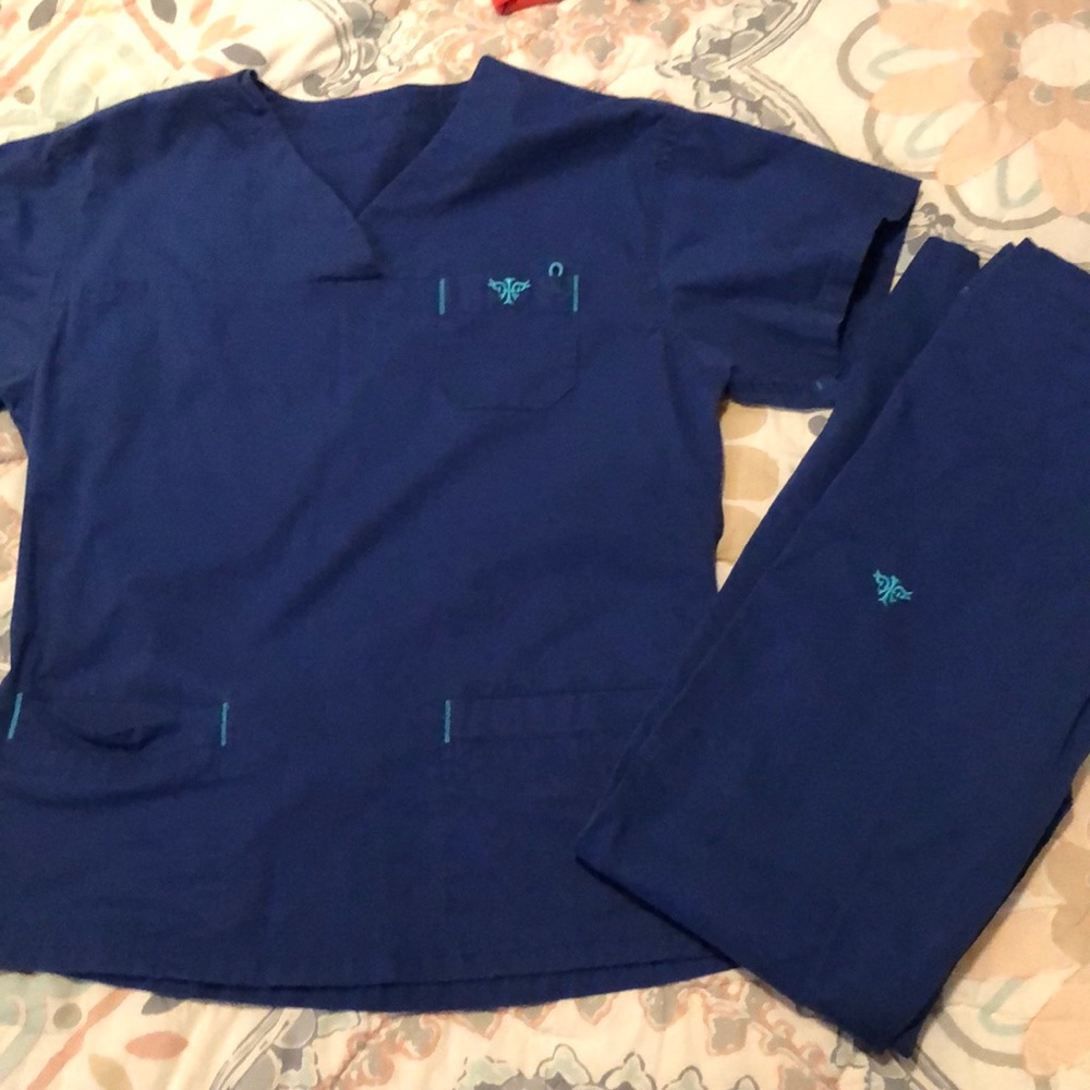 Med couture scrub set